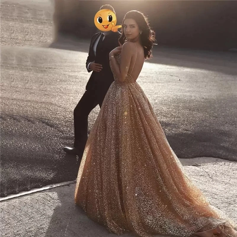 Champagne Gold Prom Dresses A Line Glitter Princess Formal Evening Gowns Spaghetti Straps Floor Length Sequins Party Dress Robe
Champagne Gold Prom Dresses A Line Glitter Princess Formal Evening Gowns Spaghetti Straps Floor Length Sequins Party Dress Robe
