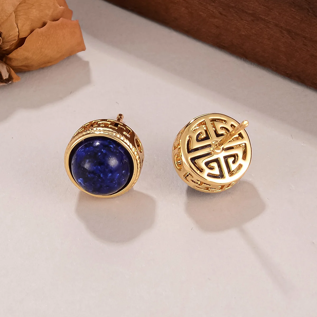 Elegant Gold-Plated Stud Earrings with Genuine Black Onyx and Lapis Lazuli - Classic Round Design
Elegant Gold-Plated Stud Earrings with Genuine Black Onyx and Lapis Lazuli - Classic Round Design