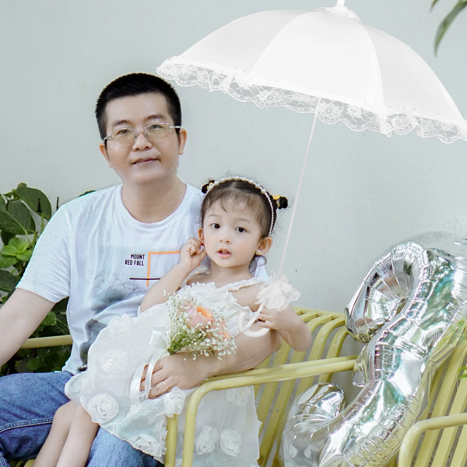 White Full Size Lace Bridal Umbrella Metal Frame Elegant Wedding Parasol for Photo Props Tea Children Adult Use
White Full Size Lace Bridal Umbrella Metal Frame Elegant Wedding Parasol for Photo Props Tea Children Adult Use