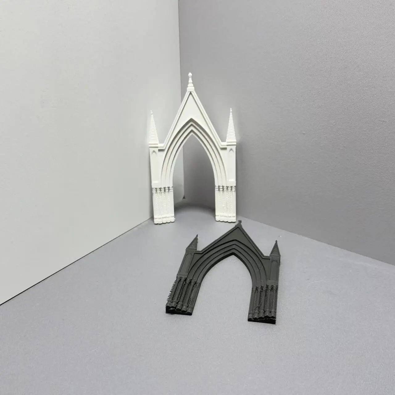 1:12 Gothic Arched Window Backdrop, Dollhouse Miniature Door Frame, for Anime Figure Diorama Scene & Decor
1:12 Gothic Arched Window Backdrop, Dollhouse Miniature Door Frame, for Anime Figure Diorama Scene & Decor