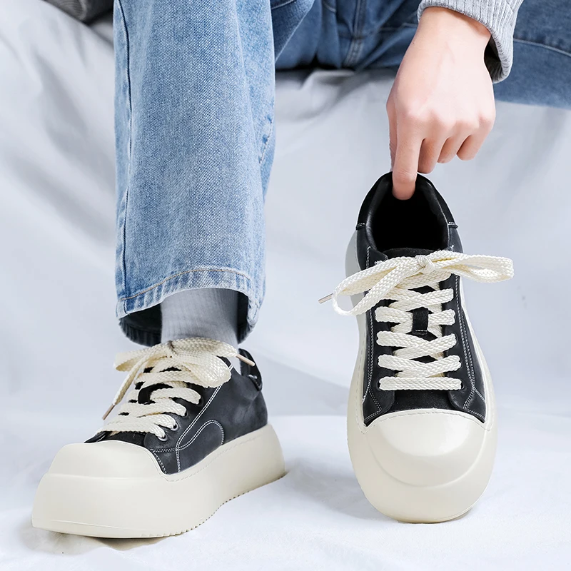 Men's New casual shoes Fashion minimalist designer style Office or leisure party Outdoor thick soled Trendy Derby youth lace-up
Men's New casual shoes Fashion minimalist designer style Office or leisure party Outdoor thick soled Trendy Derby youth lace-up