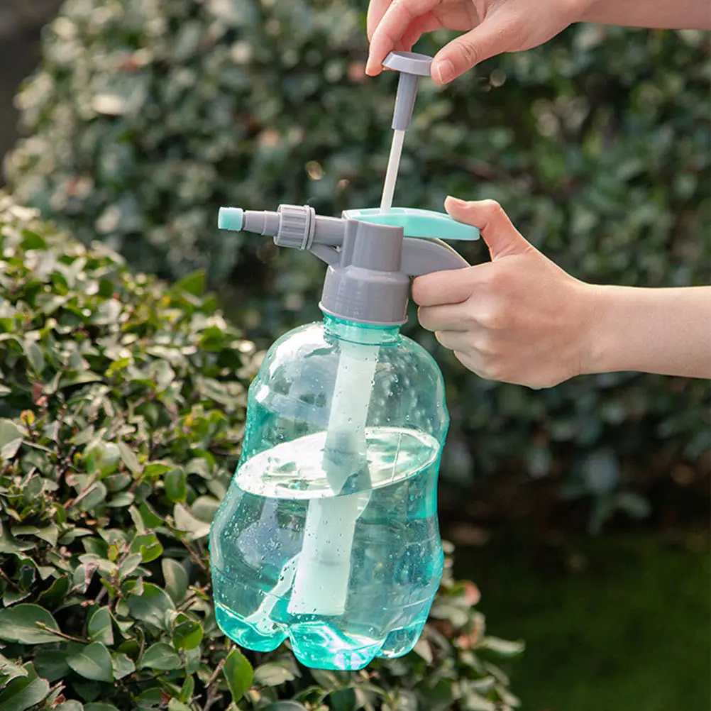 1.8L Spray Plastic Pot Pneumatic Flower Watering Bottle Portable Eco-Friendly Reusable Mist Sprayer for Garden 
1.8L Spray Plastic Pot Pneumatic Flower Watering Bottle Portable Eco-Friendly Reusable Mist Sprayer for Garden