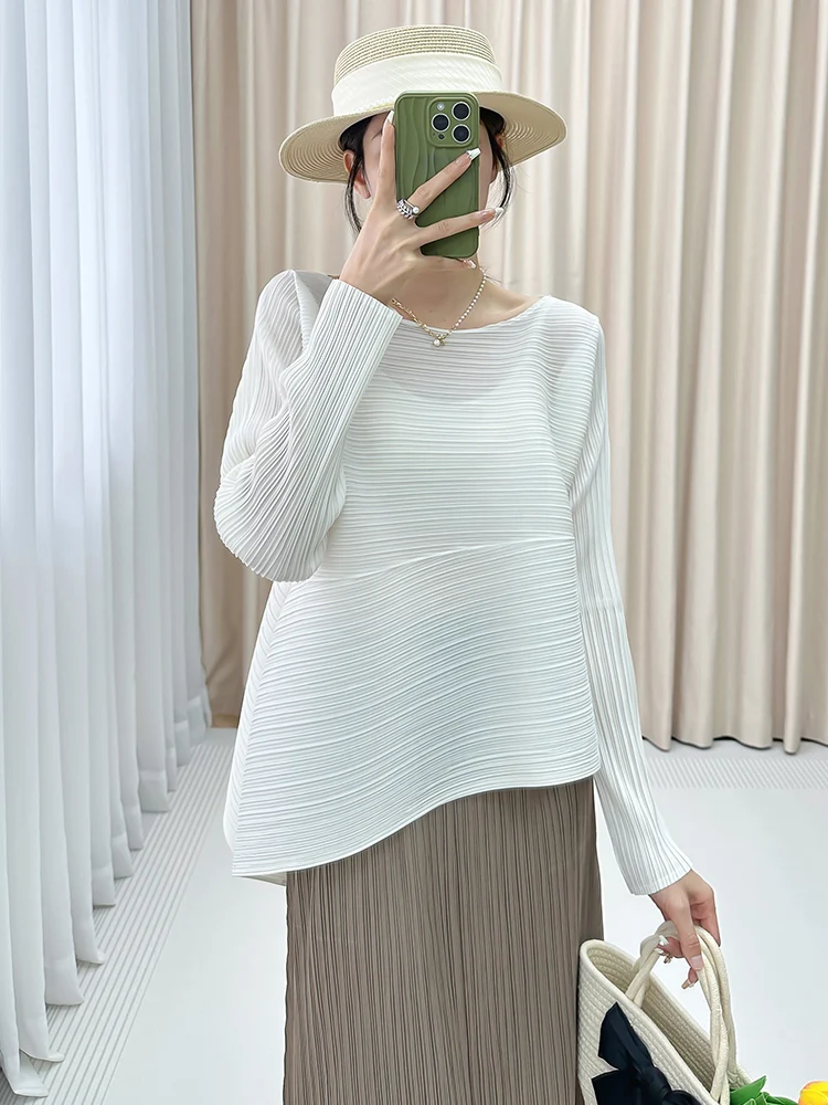 Loose Long Sleeve Women's T-shirt Pure Color Folded Hemline Autumn New Style Versatile Quality Polyester Fiber Casual Top
Loose Long Sleeve Women's T-shirt Pure Color Folded Hemline Autumn New Style Versatile Quality Polyester Fiber Casual Top