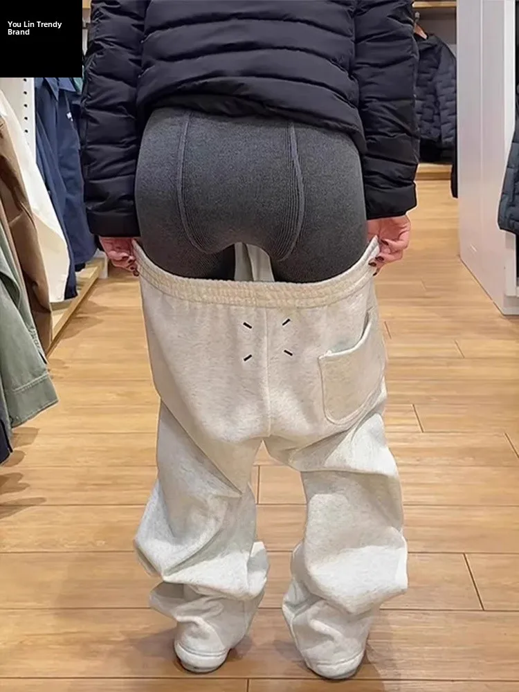 Мужские спортивные брюки American Slim Fit, прямые, повседневные, из плотной ткани, с принтом белых цветов
Мужские спортивные брюки American Slim Fit, прямые, повседневные, из плотной ткани, с принтом белых цветов