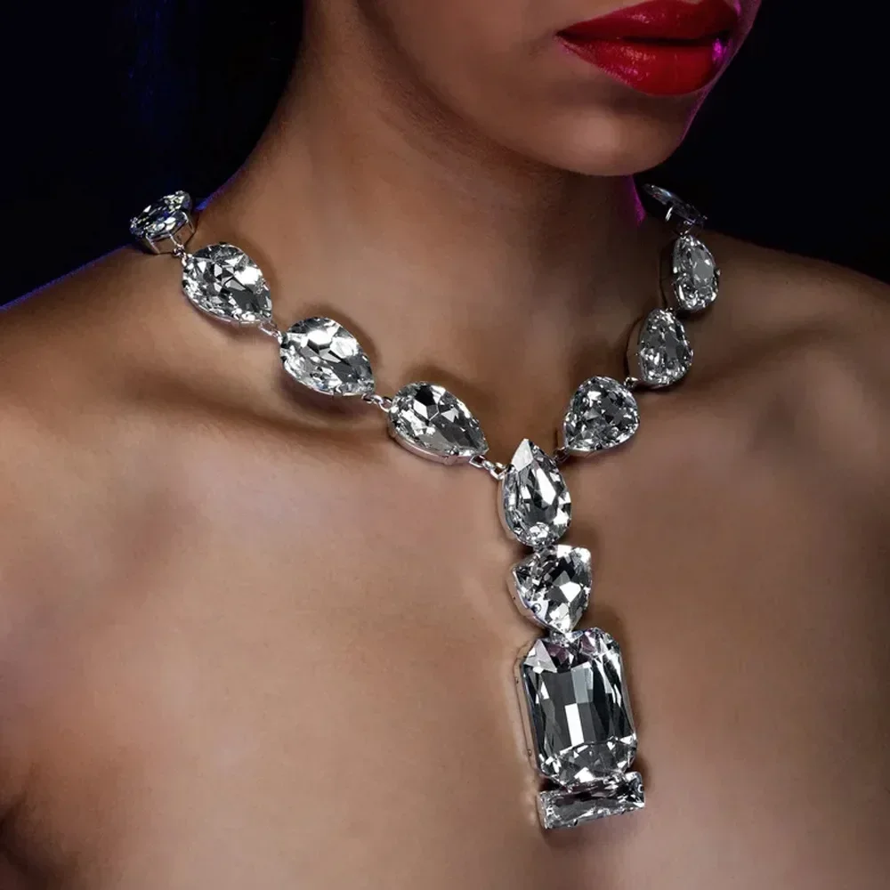 Woman Luxurious Handmade Oversized Crystal Necklace Sexy Fashion Big Square Rhinestone Statement Necklaces Accessories
Woman Luxurious Handmade Oversized Crystal Necklace Sexy Fashion Big Square Rhinestone Statement Necklaces Accessories