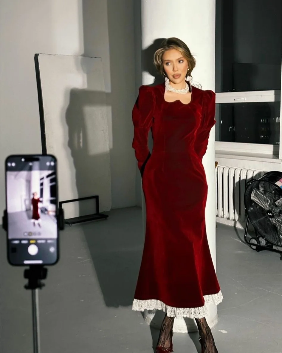 Customized Classic Velvet Mermaid Lace Evening Dresses Delicate Long Sleeves Celebrity Gowns Custom Made Bespoke Occas
Customized Classic Velvet Mermaid Lace Evening Dresses Delicate Long Sleeves Celebrity Gowns Custom Made Bespoke Occas