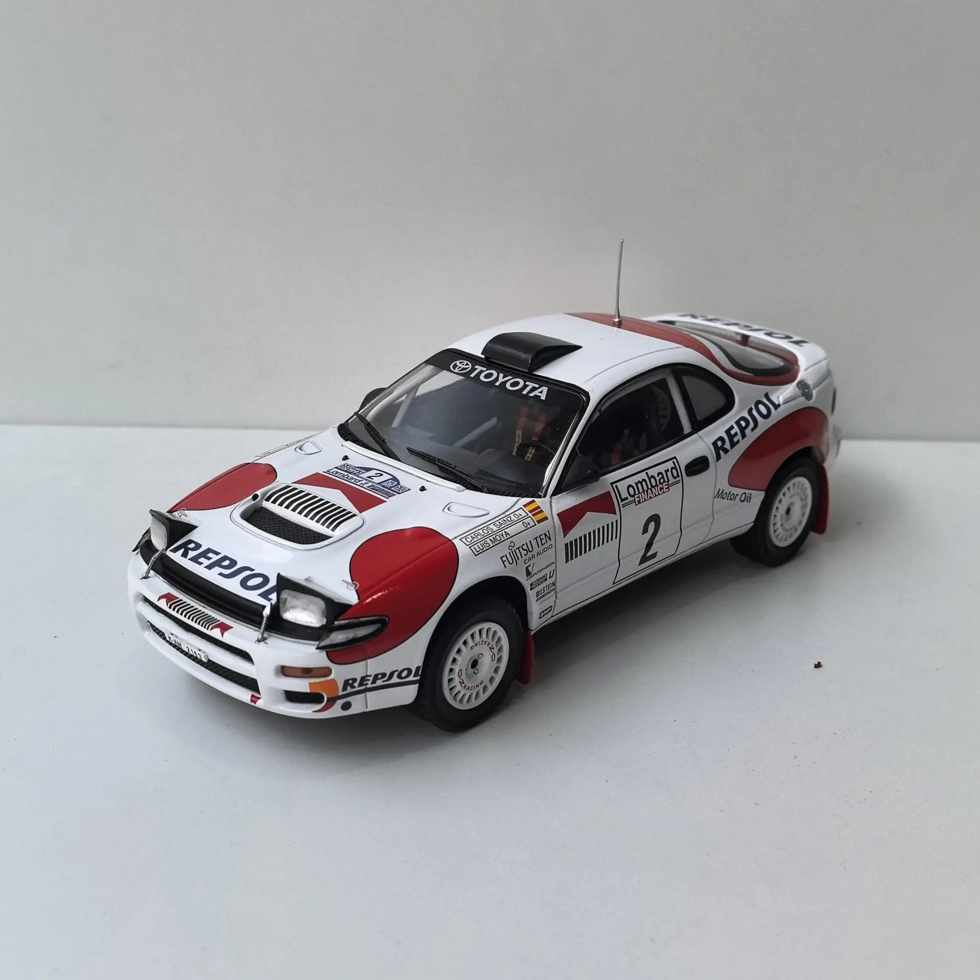 The Tail Car Hook Is Broken Diecast IXO 1/24 Scale TOYOTA CELICE TURBO 4WD #2 41 Alloy Car Model
The Tail Car Hook Is Broken Diecast IXO 1/24 Scale TOYOTA CELICE TURBO 4WD #2 41 Alloy Car Model