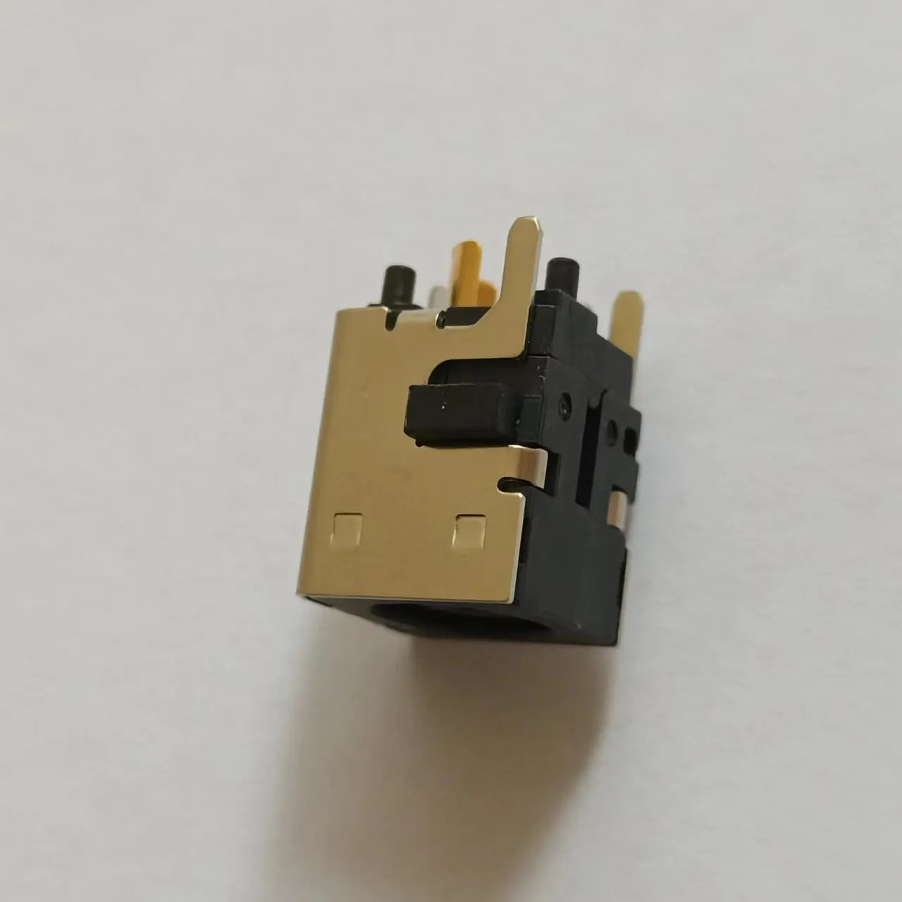 50 PCS New Laptop Dc IN Power Jack For Dell Inspiron One AIO 2205 2305 2320 Vostro 360 Charging Socket Connector
50 PCS New Laptop Dc IN Power Jack For Dell Inspiron One AIO 2205 2305 2320 Vostro 360 Charging Socket Connector