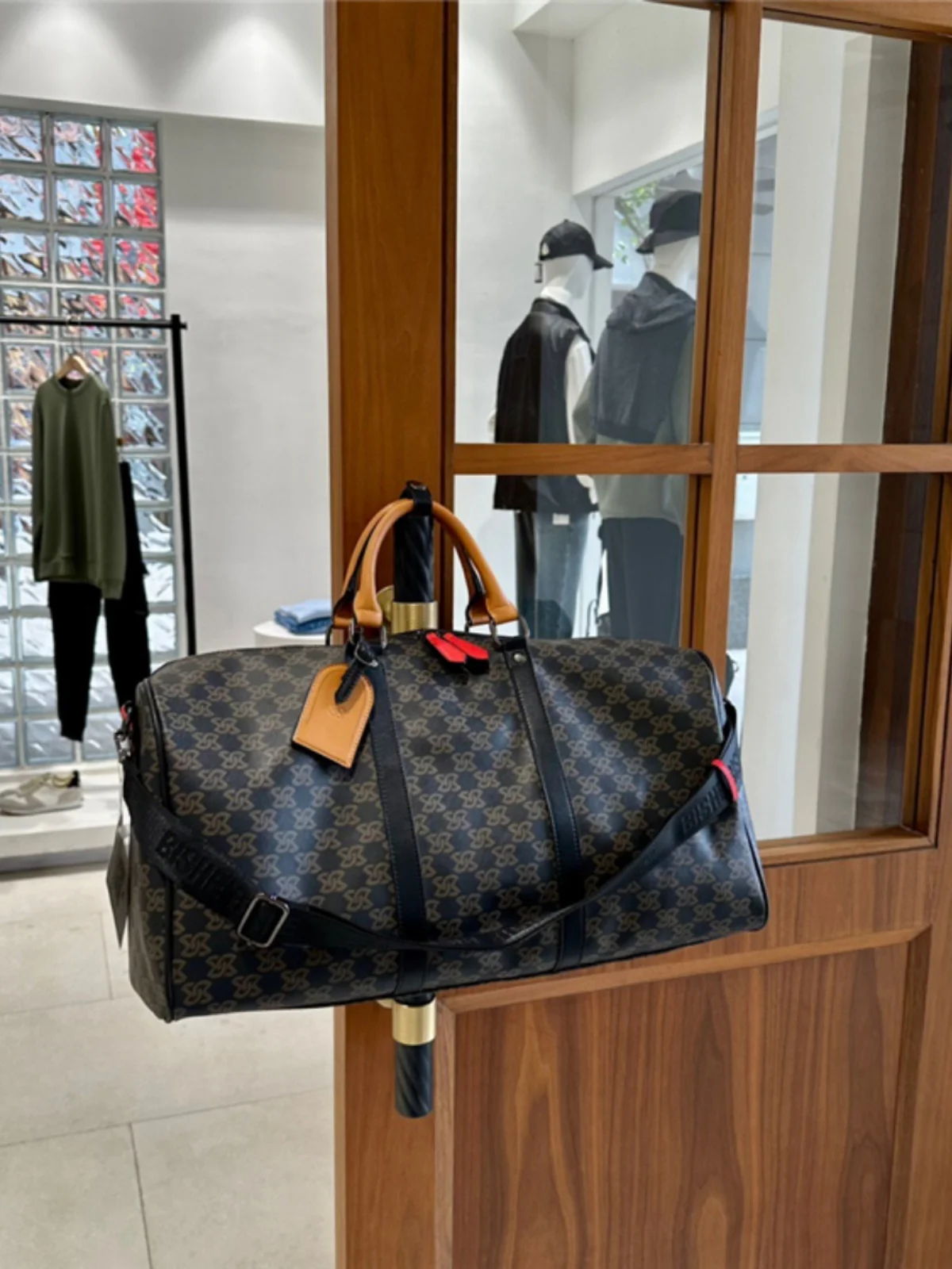 Large Capaci ex ort Trip Travel Bag 2024 New Handheld Sports Fitn Bag Versatile Lage Trendy Bag for Men And Women
Large Capaci ex ort Trip Travel Bag 2024 New Handheld Sports Fitn Bag Versatile Lage Trendy Bag for Men And Women