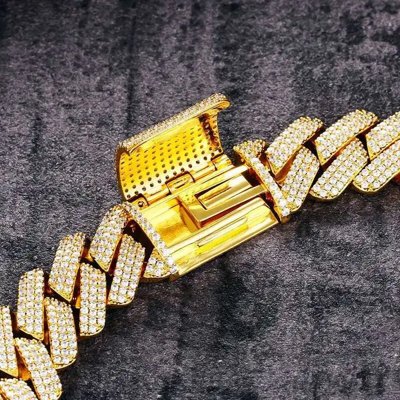 Crazy Design Bussdown Custom 15mm 18mm 20mm Vvs Moissanite Chain Hip Hop Baguette Moissanite Cuban Link Chain
Crazy Design Bussdown Custom 15mm 18mm 20mm Vvs Moissanite Chain Hip Hop Baguette Moissanite Cuban Link Chain