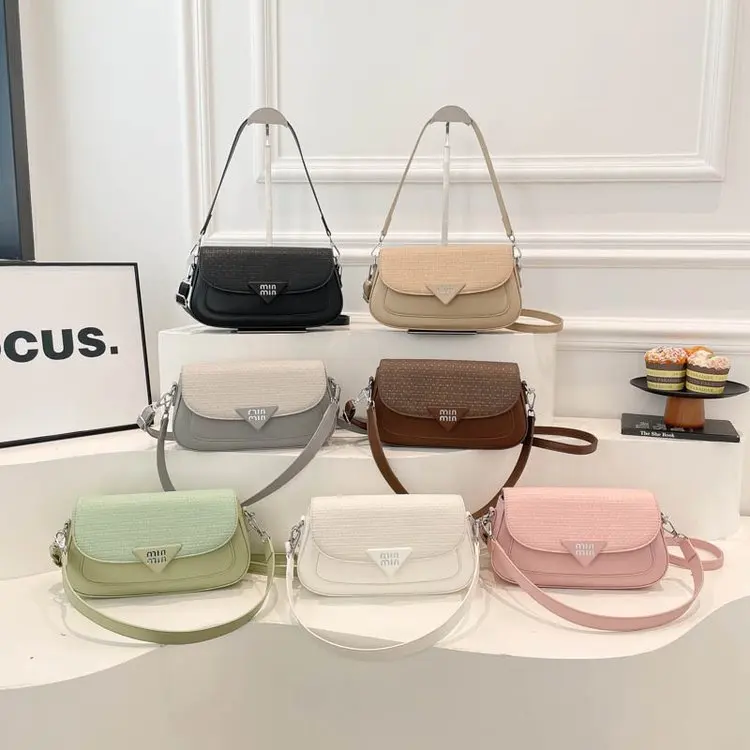 Vintage Elegant Diaper Bag Women's Luxury Crossbody Handbag Minimalist Designer Tote Leather Textured Original Design
Vintage Elegant Diaper Bag Women's Luxury Crossbody Handbag Minimalist Designer Tote Leather Textured Original Design