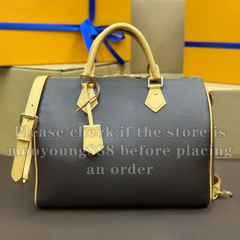 wholesale price 12A upgrade mirror crossbody bag 25cm 30cm handbag for women luxury flower handbag with box shoulder
wholesale price 12A upgrade mirror crossbody bag 25cm 30cm handbag for women luxury flower handbag with box shoulder