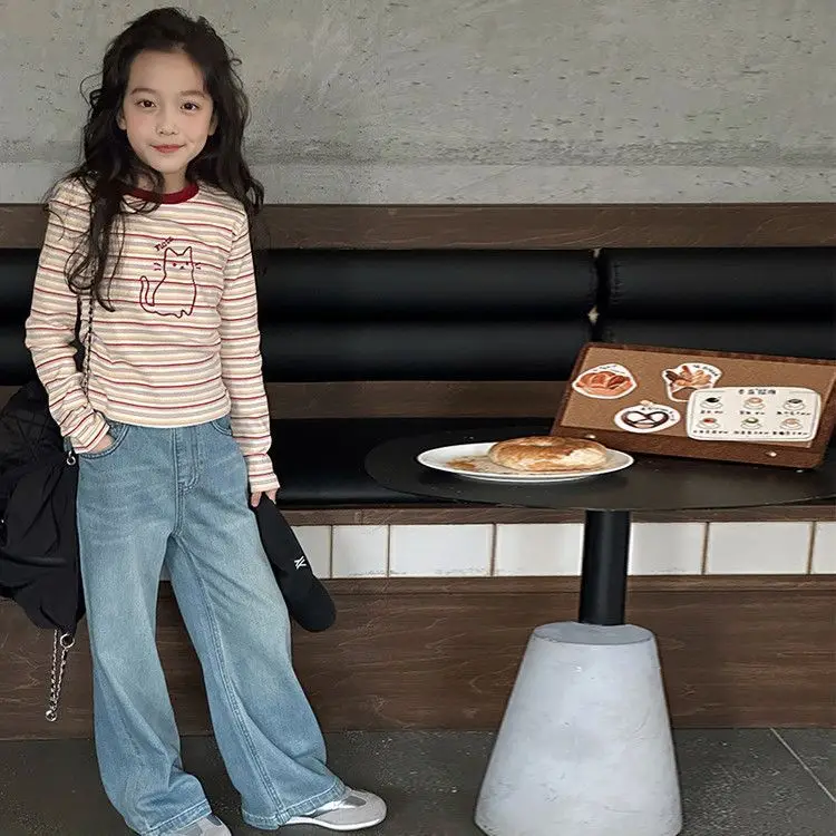 Футболка с круглым вырезом, детская повседневная модная весенняя одежда в полоску с длинными рукавами, новый стиль для девочек, осень
Футболка с круглым вырезом, детская повседневная модная весенняя одежда в полоску с длинными рукавами, новый стиль для девочек, осень