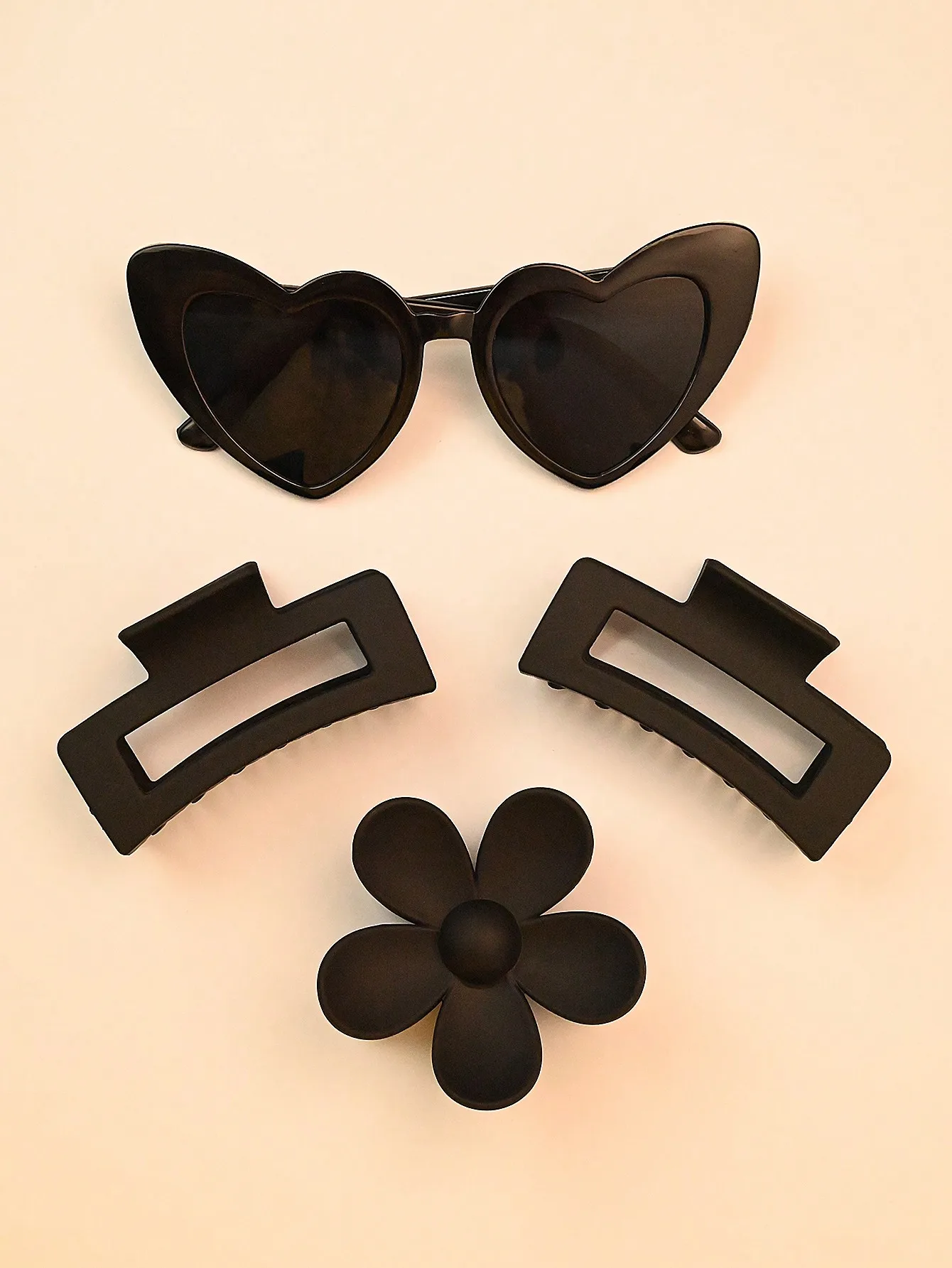 4 Pcs Fashion Glamour Heart Shaped Sunglasses Square Great Flower Hair Claw Women Hair Accessory Vacation Party Decoration Gifts
4 Pcs Fashion Glamour Heart Shaped Sunglasses Square Great Flower Hair Claw Women Hair Accessory Vacation Party Decoration Gifts