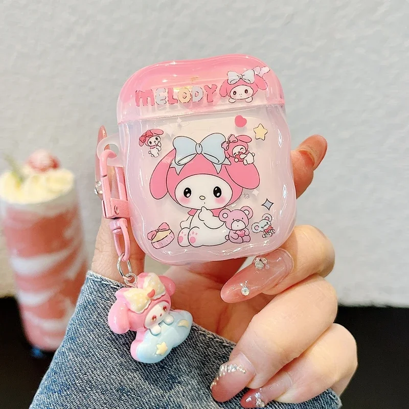 Милый мультяшный чехол для наушников Sanrio My Melody для Airpods 1, 2, 3, 4 Pro 2, защитный чехол для беспроводной Bluetooth-гарнитуры с подвеской
Милый мультяшный чехол для наушников Sanrio My Melody для Airpods 1, 2, 3, 4 Pro 2, защитный чехол для беспроводной Bluetooth-гарнитуры с подвеской