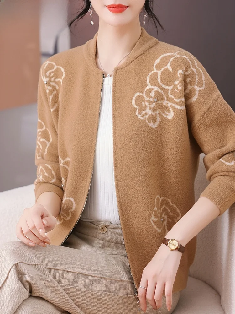 Young Mom Knitted Cardigan Autumn Faionable Agel Women's Mid-aged Spring Autumn Sweater Casual Loose Fit Zipper round Ne
Young Mom Knitted Cardigan Autumn Faionable Agel Women's Mid-aged Spring Autumn Sweater Casual Loose Fit Zipper round Ne