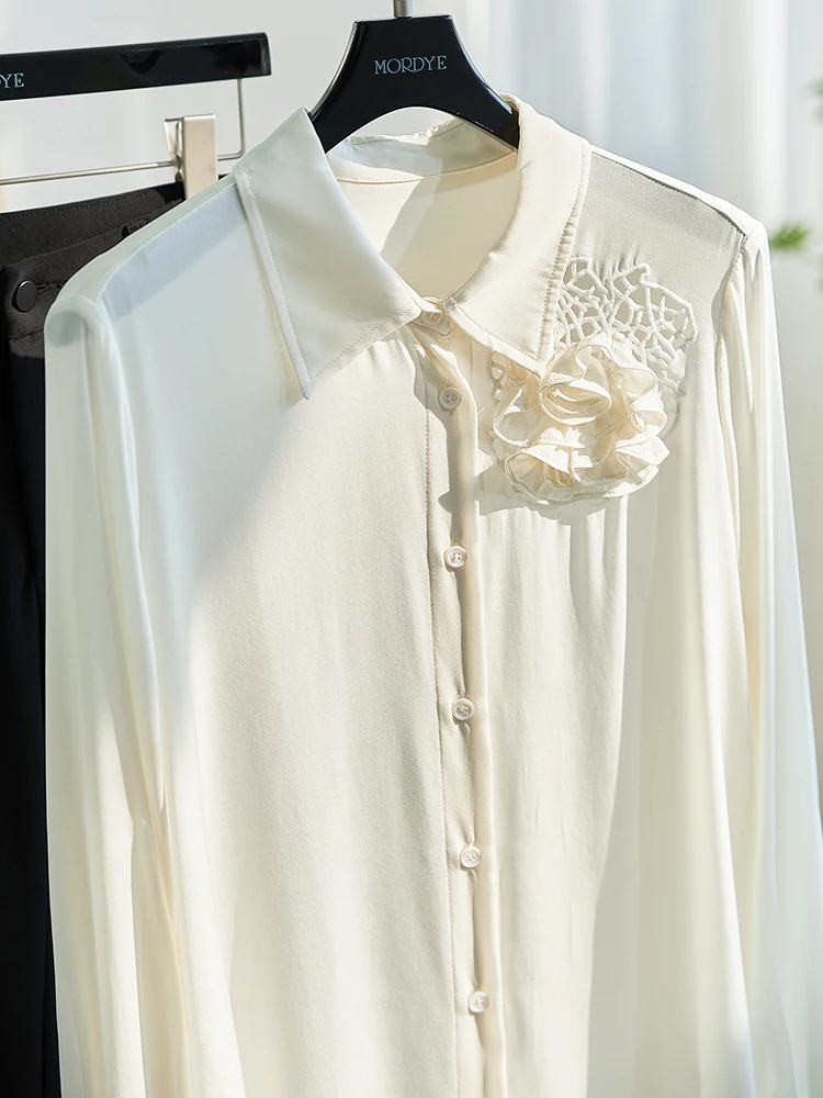 Elegant Hollow out Silk Shirt Heavy Work Floral Design Ladies Commute Style Collar Long Sleeve mid Length Straight Cut
Elegant Hollow out Silk Shirt Heavy Work Floral Design Ladies Commute Style Collar Long Sleeve mid Length Straight Cut