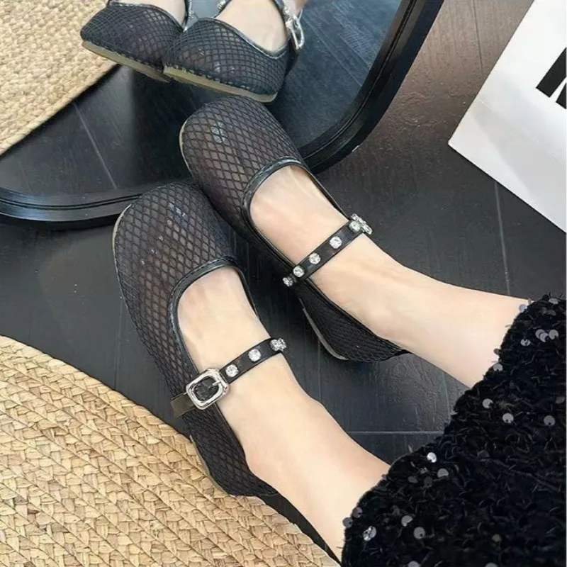 Женские балетки с круглым носком на плоской подошве, дышащие, сетчатые, перфорированные, низкие, универсальные, летние, новинка 2026 года
Женские балетки с круглым носком на плоской подошве, дышащие, сетчатые, перфорированные, низкие, универсальные, летние, новинка 2026 года