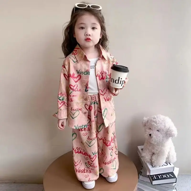 Korean Clothes for Children Spring Autumn Girl Outfit Set New Girls Fashionable Printed Shirt + Loose Wide Leg Pants 2pcs Set
Korean Clothes for Children Spring Autumn Girl Outfit Set New Girls Fashionable Printed Shirt + Loose Wide Leg Pants 2pcs Set