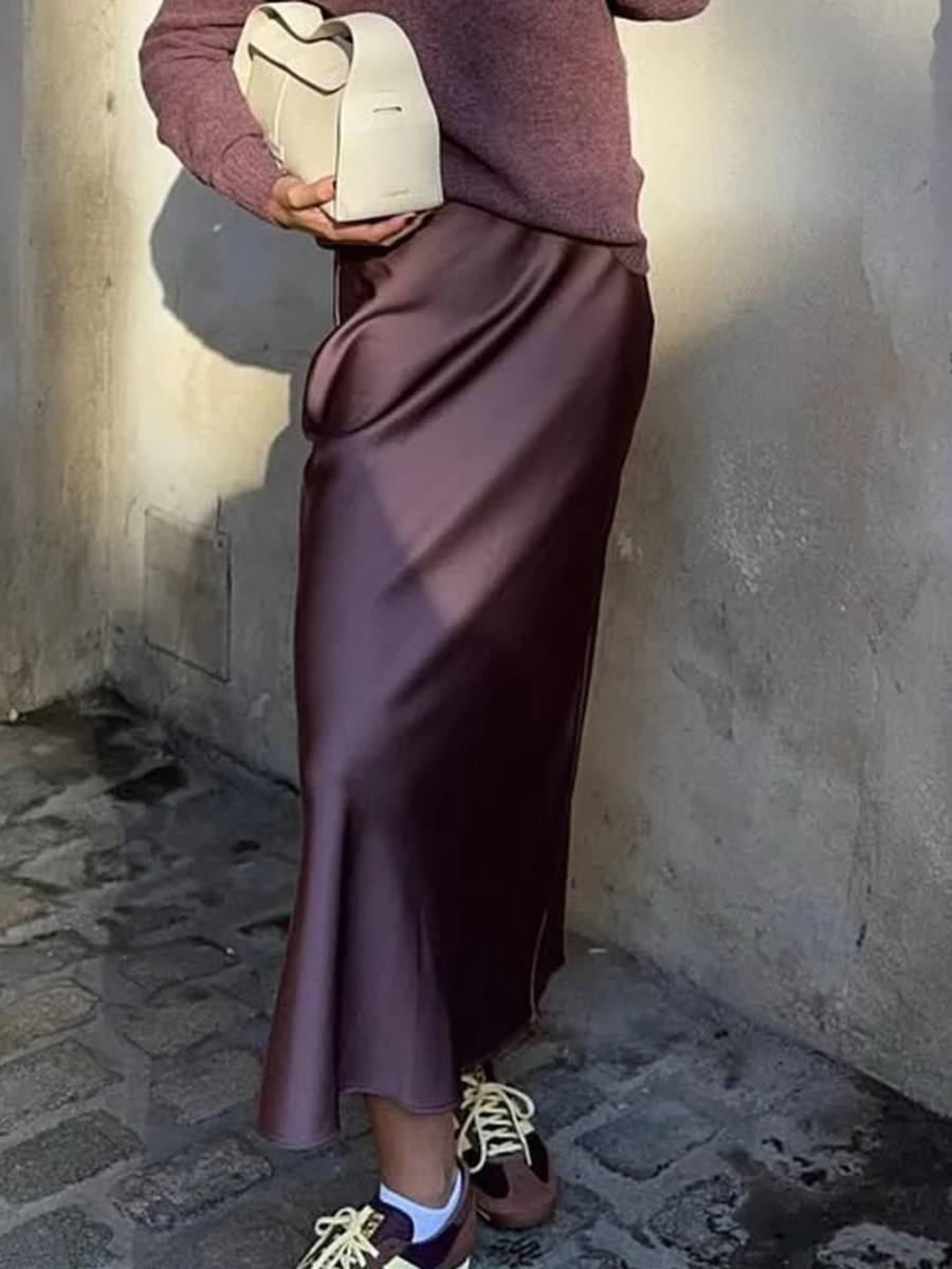 Summer Solid Satin Elegant Midi Skirt Women High Waist Simple Slim A-line Faldas Bottom Fashion Casual Chic Long Skirts 2025 New
Summer Solid Satin Elegant Midi Skirt Women High Waist Simple Slim A-line Faldas Bottom Fashion Casual Chic Long Skirts 2025 New