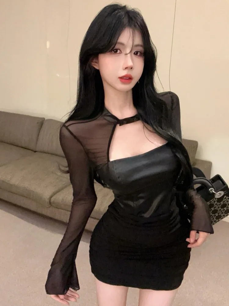 Black Leather And Mesh Short Dress with Long Sleeves And Waist-Cinching Bodycon Skirt for Autumn Korean Style Commute Fashion
Black Leather And Mesh Short Dress with Long Sleeves And Waist-Cinching Bodycon Skirt for Autumn Korean Style Commute Fashion