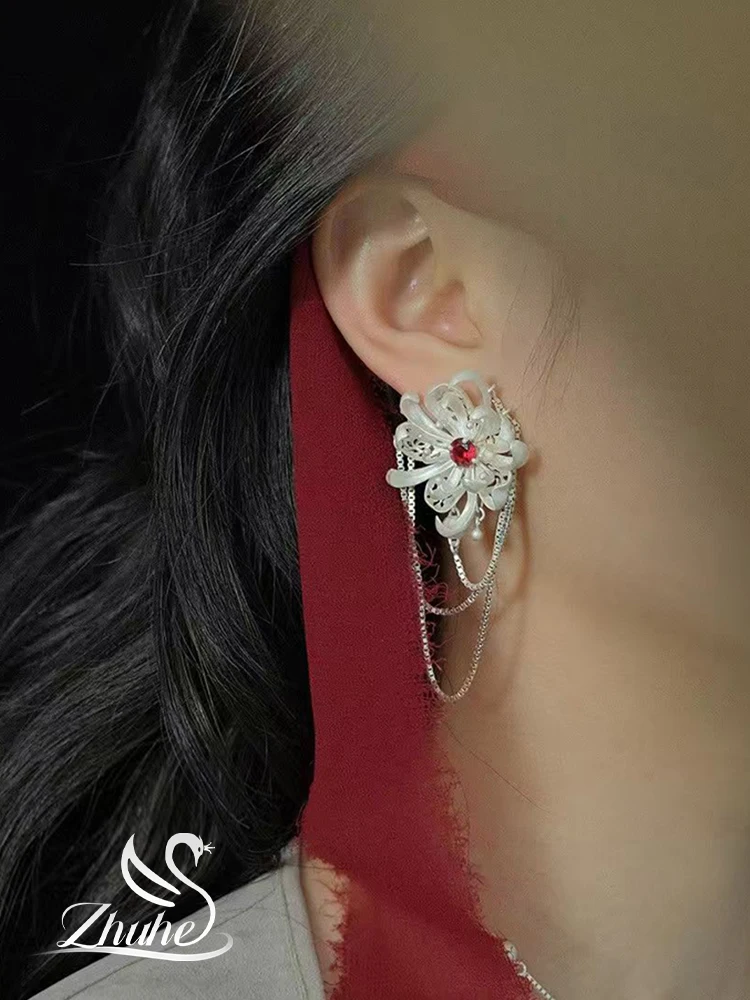 ZHUHES Multi-Layer Carved Earrings Necklace Vintage Style Copper Alloy Jewelry For Women Party Gifts
ZHUHES Multi-Layer Carved Earrings Necklace Vintage Style Copper Alloy Jewelry For Women Party Gifts