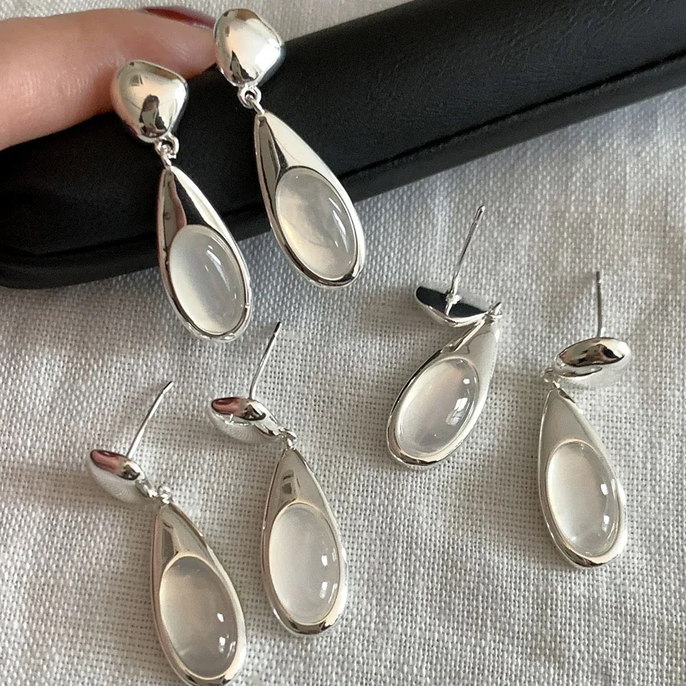 925 Sterling Silver Vintage Square Earrings For Women Trendy White stone Earring Jewelry Prevent Allergy Party Accessories Gift
925 Sterling Silver Vintage Square Earrings For Women Trendy White stone Earring Jewelry Prevent Allergy Party Accessories Gift