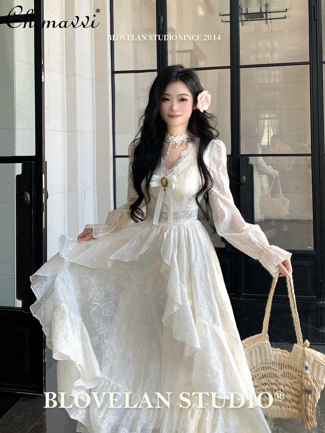 French Retro Heavy Embroidered Lotus Leaf Edge Court Style Elegant Dress Summer New Fairy High Waist Temperament Long Dress
French Retro Heavy Embroidered Lotus Leaf Edge Court Style Elegant Dress Summer New Fairy High Waist Temperament Long Dress
