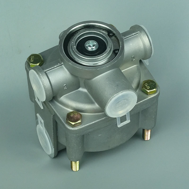 OE 4730170070 air brake system parts relay valve new
OE 4730170070 air brake system parts relay valve new