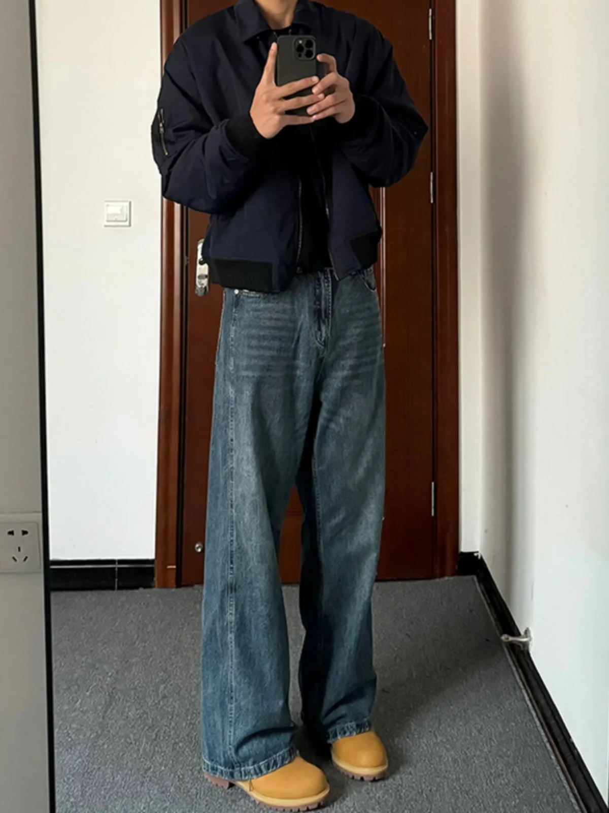 Retro Blue Straight Leg Men's Jeans American High Street Style Leg Lengthening Cool Bootie Complement Spring Autumn Fashion
Retro Blue Straight Leg Men's Jeans American High Street Style Leg Lengthening Cool Bootie Complement Spring Autumn Fashion