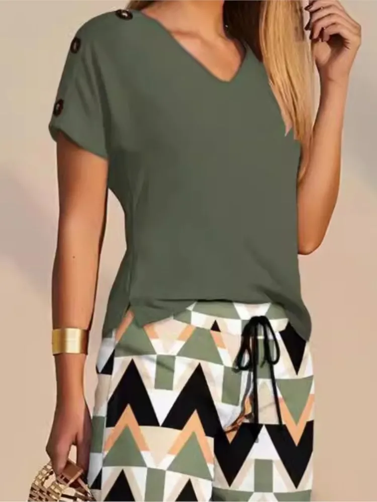 Lady Casual Print Set Fashion V Neck Short Sleeve Pullover Tops+Shorts Two Piece Sets For Women Summer Holiday Womens Clothing
Lady Casual Print Set Fashion V Neck Short Sleeve Pullover Tops+Shorts Two Piece Sets For Women Summer Holiday Womens Clothing