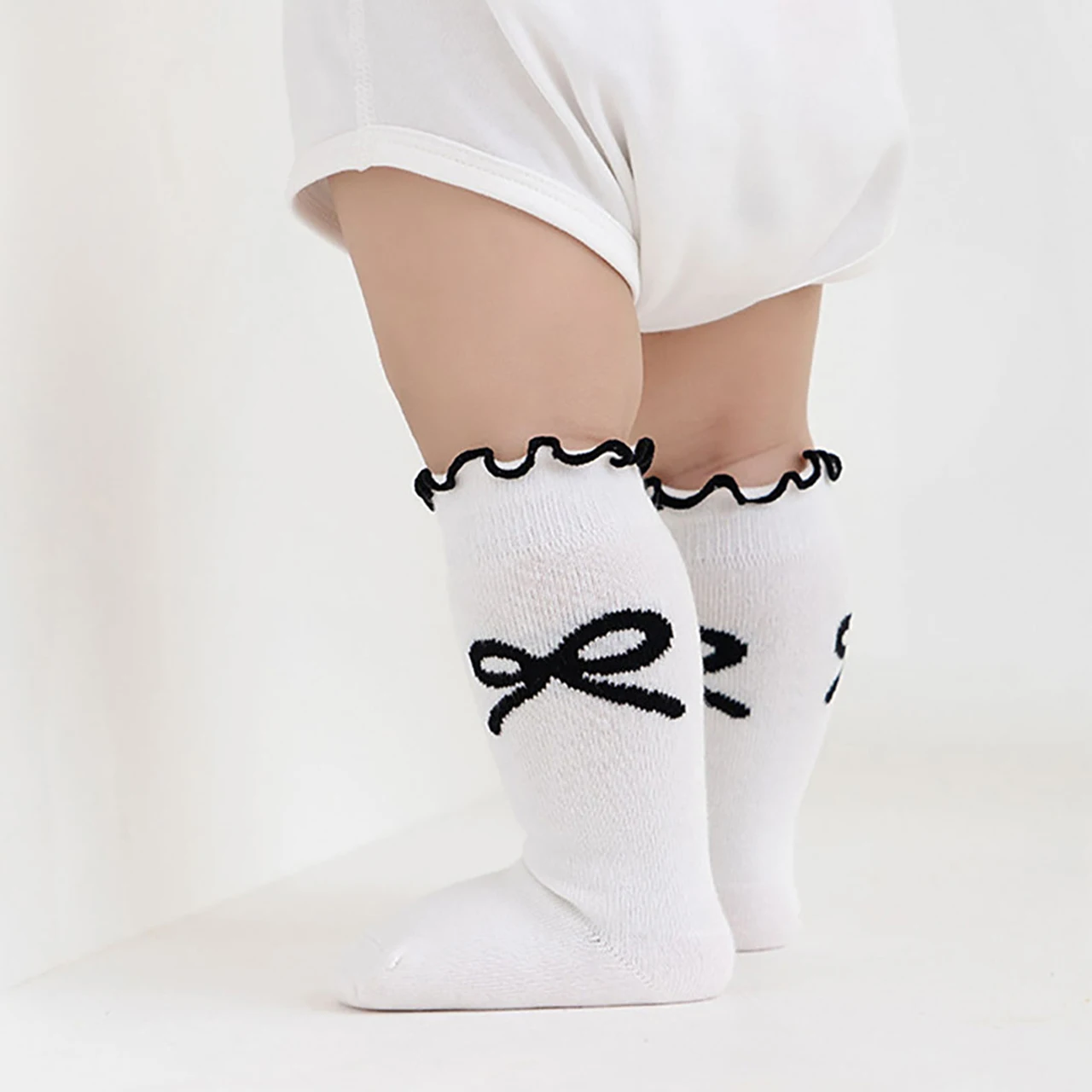 Princess Baby Calf Socks Lace Ruffle Loose Mouth Newborn Cotton Sock Polka Dot Long Stockings Kids Footwear Autumn Leg Socks
Princess Baby Calf Socks Lace Ruffle Loose Mouth Newborn Cotton Sock Polka Dot Long Stockings Kids Footwear Autumn Leg Socks