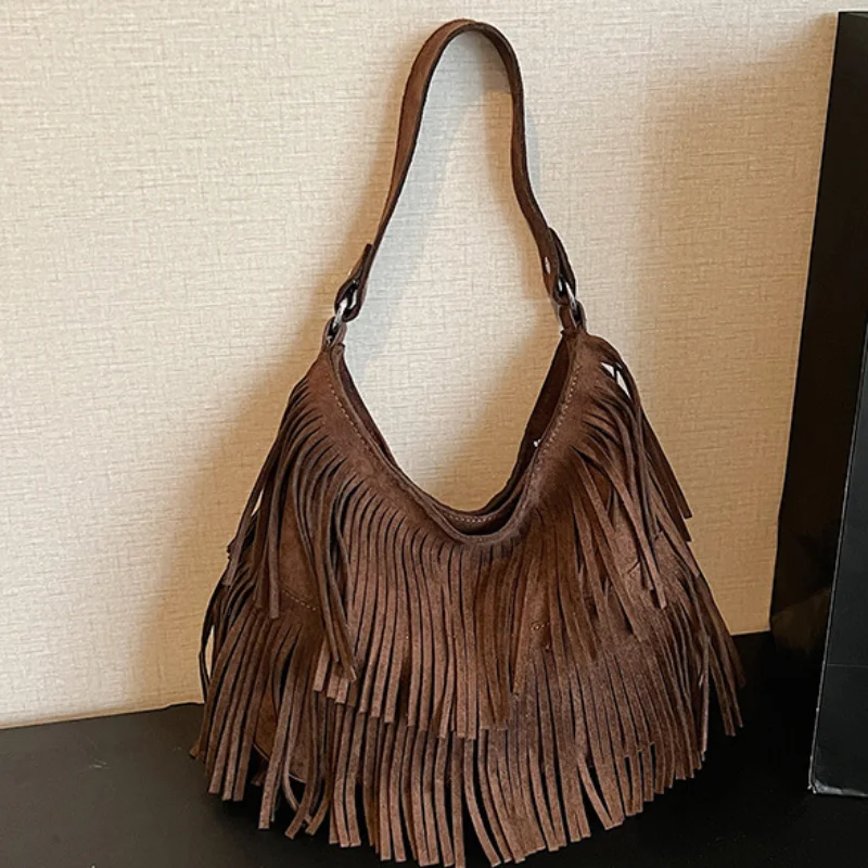 Винтажная матовая сумка через плечо с бахромой, женская модная сумка через плечо в форме полумесяца в форме луны, большая вместительная сумка на молнии
Винтажная матовая сумка через плечо с бахромой, женская модная сумка через плечо в форме полумесяца в форме луны, большая вместительная сумка на молнии