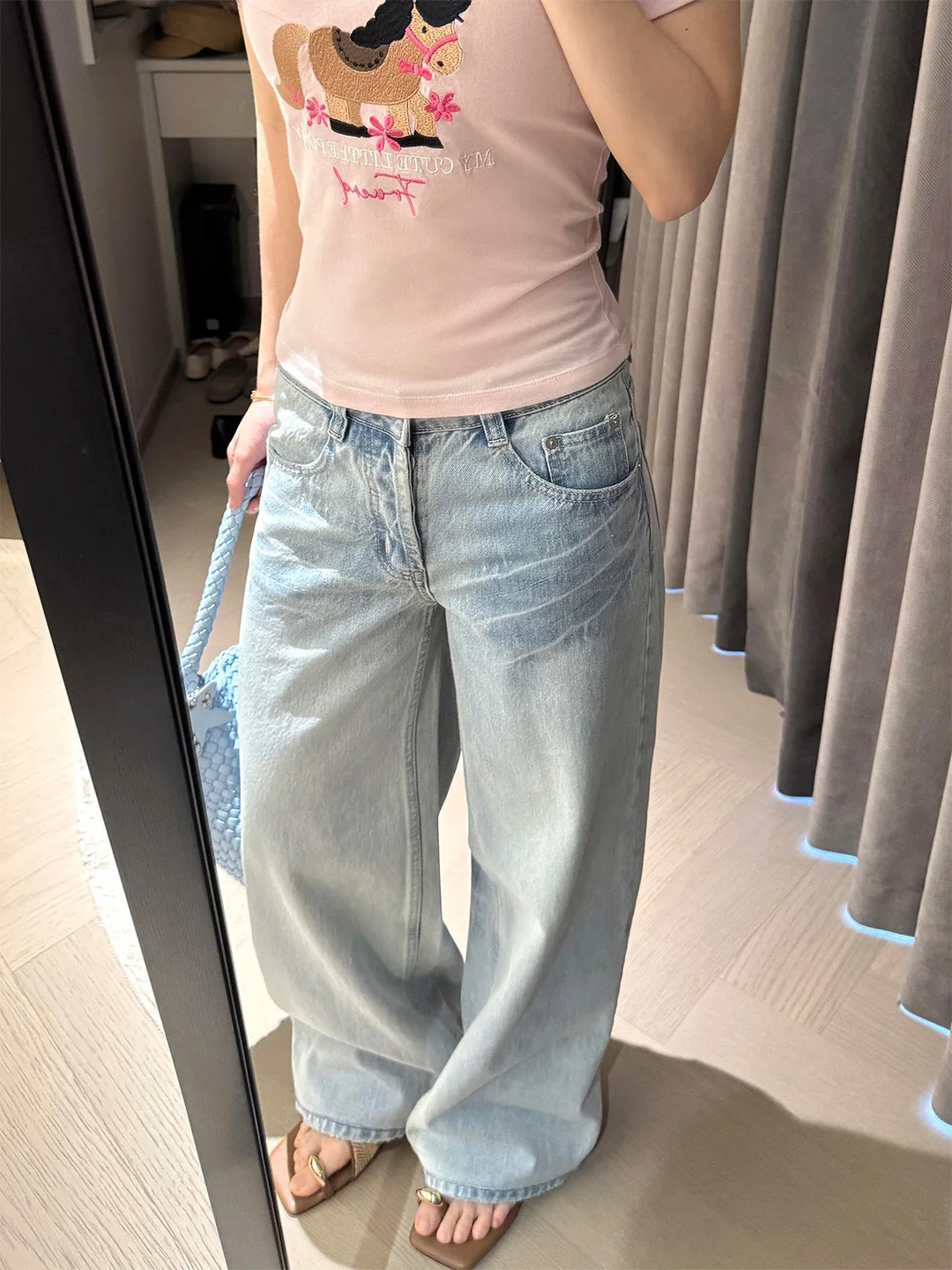 High Waist Wide Leg Denim Jeans Women's Lazy Style High Street Loose Fit Summer New Retro Slimming American Style Jeans
High Waist Wide Leg Denim Jeans Women's Lazy Style High Street Loose Fit Summer New Retro Slimming American Style Jeans