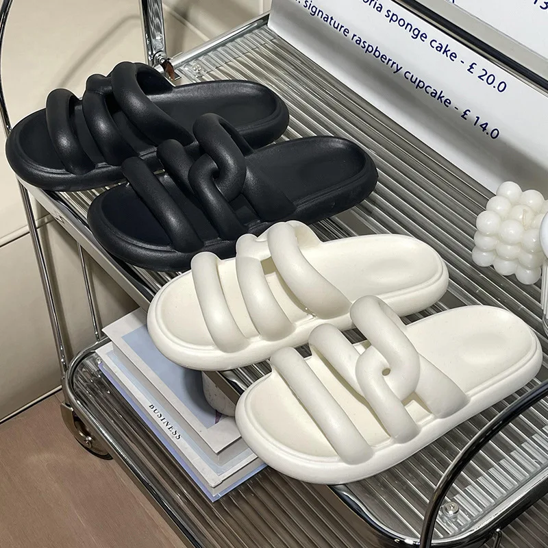 Fashionable Soft Women's Sandals Slippers Home Indoor Bathroom Bathing Shoes Anti Slip Odor Resistant External Wearing Slippers
Fashionable Soft Women's Sandals Slippers Home Indoor Bathroom Bathing Shoes Anti Slip Odor Resistant External Wearing Slippers