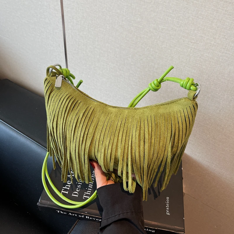 Модные однотонные женские сумки через плечо и через плечо из искусственной замши с кисточками, 2026, популярные стильные сумки высокого качества в стиле ретро
Модные однотонные женские сумки через плечо и через плечо из искусственной замши с кисточками, 2026, популярные стильные сумки высокого качества в стиле ретро