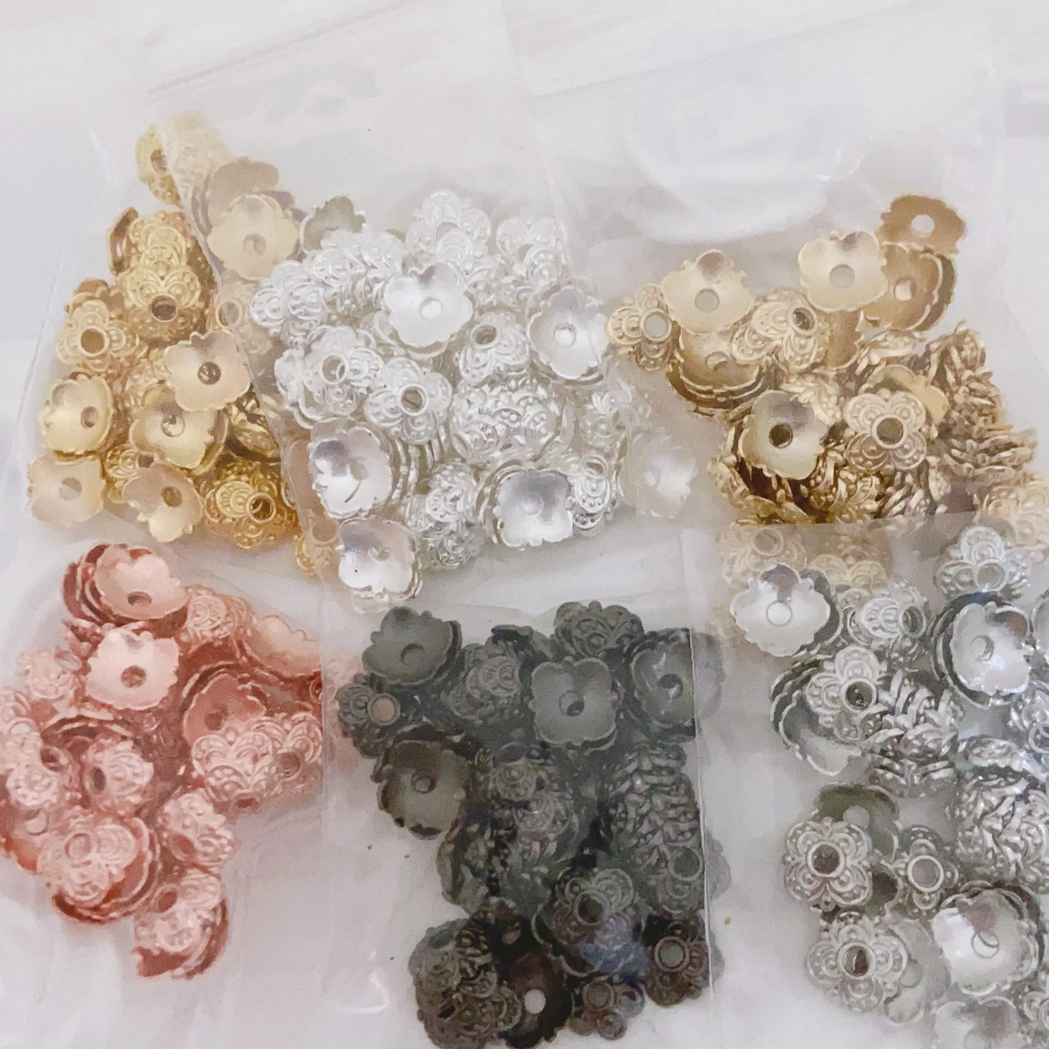 30 шт. разделительных бусин с четырехлепестковым узором под коноплю, аксессуары для рукоделия, материалы для изготовления браслетов и ожерелий, оптом
30 шт. разделительных бусин с четырехлепестковым узором под коноплю, аксессуары для рукоделия, материалы для изготовления браслетов и ожерелий, оптом