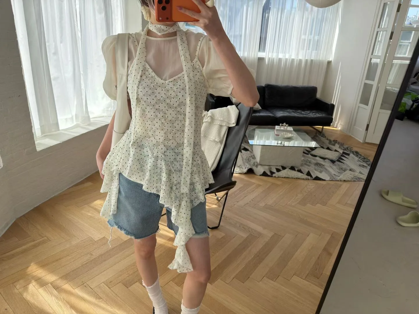 Elegant round Neck Bubble Sleeve Lace Top And Bottom Set Irregular Design Short Sleeve Women's Shirt Commute Style Loose Fit
Elegant round Neck Bubble Sleeve Lace Top And Bottom Set Irregular Design Short Sleeve Women's Shirt Commute Style Loose Fit