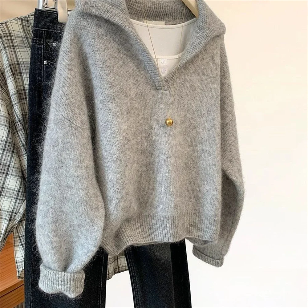 V-neck Cashmere Knitted Sweater Women's 2026 Autumn New Thick Coat Female Winter Clothes Turn Down Collar Vintage Pullovers
V-neck Cashmere Knitted Sweater Women's 2026 Autumn New Thick Coat Female Winter Clothes Turn Down Collar Vintage Pullovers