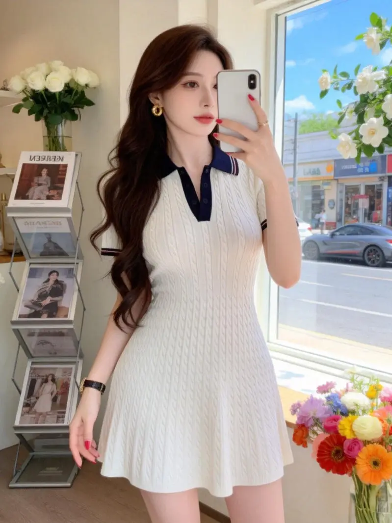 Summer Women's Neck Short Sleeve Knitted Dress Waist Cinched A-Line Skirt Color Block Twist Hairpin Korean Style
Summer Women's Neck Short Sleeve Knitted Dress Waist Cinched A-Line Skirt Color Block Twist Hairpin Korean Style