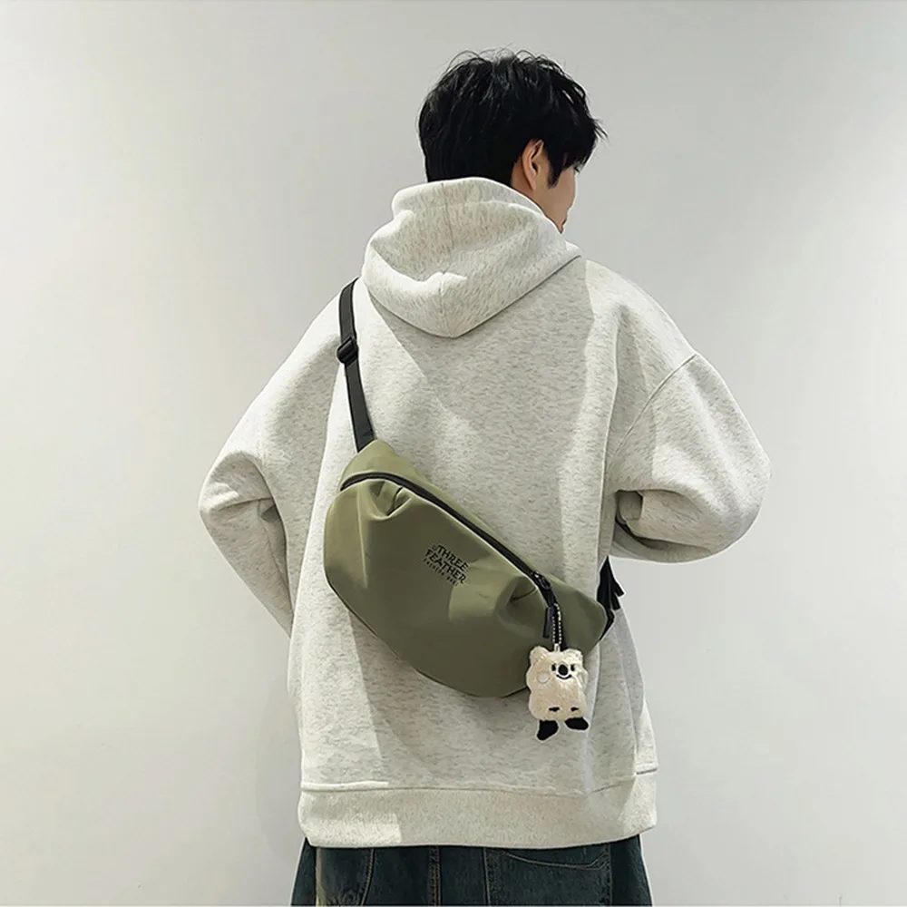 Casual Male Chest Bag Adjustable Strap Large Capacity Sports Half Moon Bag Multifunctional Zipper Single Shoulder Bag Women
Casual Male Chest Bag Adjustable Strap Large Capacity Sports Half Moon Bag Multifunctional Zipper Single Shoulder Bag Women