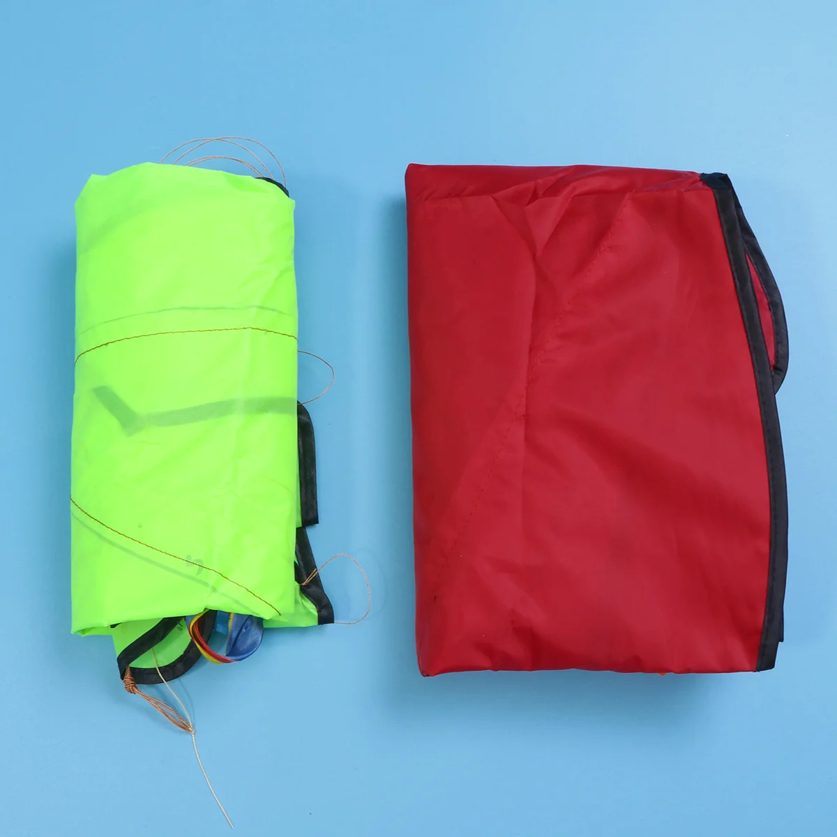 2Pcs Soft Octopus Kite for Kids Frameless Easy Flyer with Long Tail Vibrant Red and Green Design for Beach Park Garden Outdoor
2Pcs Soft Octopus Kite for Kids Frameless Easy Flyer with Long Tail Vibrant Red and Green Design for Beach Park Garden Outdoor