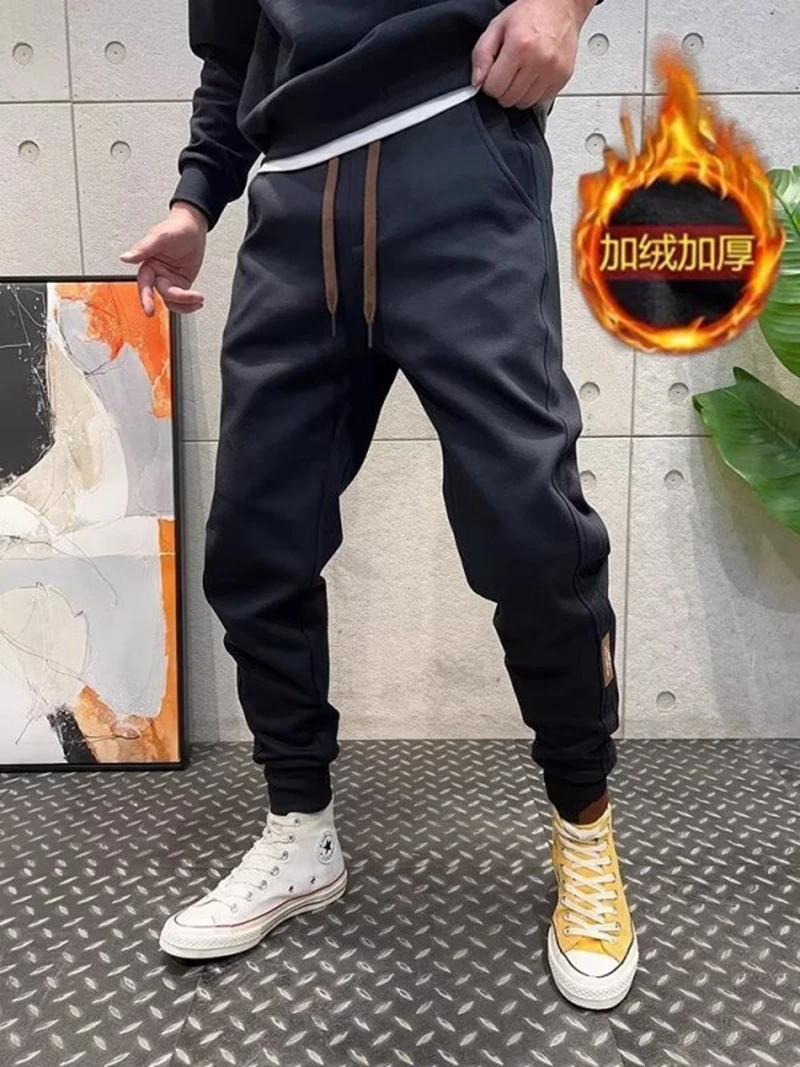 Fleece-lined Men's Sweatpants Autumn/winter Trendy Brand Korean Cargo Trousers Rib Leg Jogging Pants Thickened Casual Trousers
Fleece-lined Men's Sweatpants Autumn/winter Trendy Brand Korean Cargo Trousers Rib Leg Jogging Pants Thickened Casual Trousers