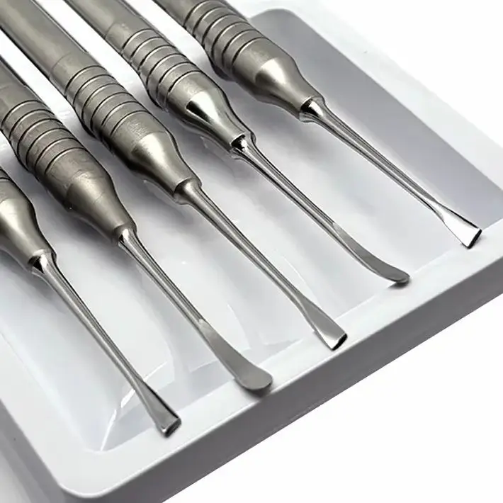 Набор из 5 высококачественных стоматологических инструментов для имплантации: двухсторонние пародонтологические инструменты, сепараторы периоста для имплантатов, инструменты для стоматологии
Набор из 5 высококачественных стоматологических инструментов для имплантации: двухсторонние пародонтологические инструменты, сепараторы периоста для имплантатов, инструменты для стоматологии