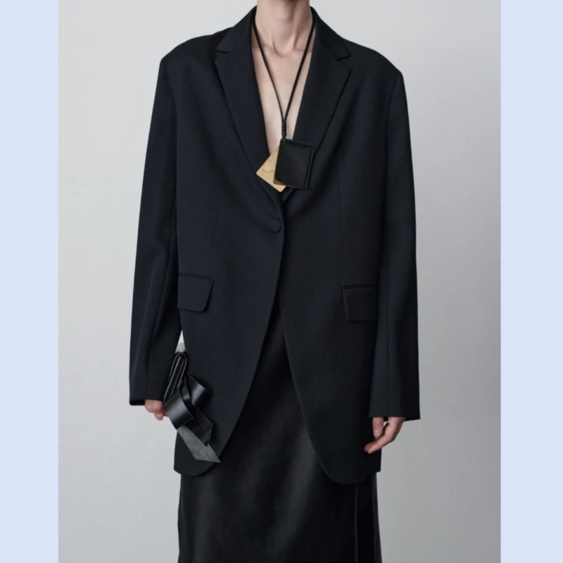 European and American style loose wool women's 24 year autumn and winter new style simple and casual one button suit jacket
European and American style loose wool women's 24 year autumn and winter new style simple and casual one button suit jacket