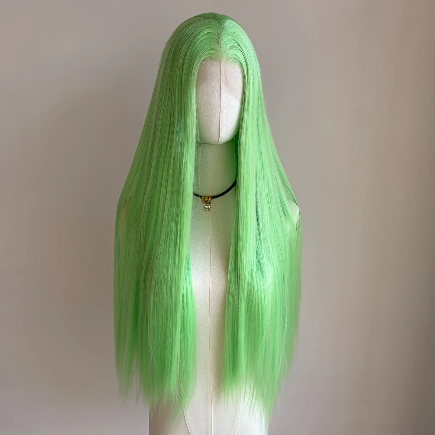 Light Green Straight 13×4 Lace Front Wigs for Women Synthetic Heat Resistant Fiber Glueless Wig Long Straight Cosplay Wig
Light Green Straight 13×4 Lace Front Wigs for Women Synthetic Heat Resistant Fiber Glueless Wig Long Straight Cosplay Wig