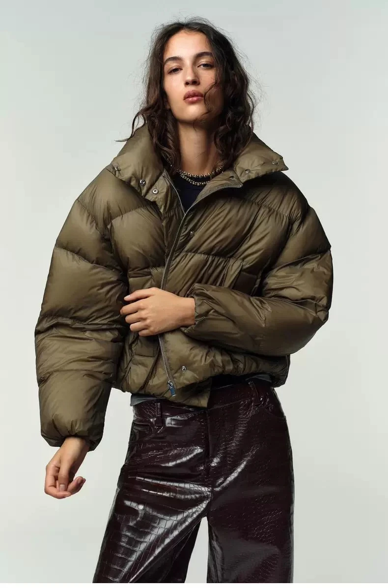 Новинка зимнего сезона: женская укороченная хлопковая куртка с длинными рукавами, воротником-стойкой, ветрозащитная, водонепроницаемая, теплая, на молнии
Новинка зимнего сезона: женская укороченная хлопковая куртка с длинными рукавами, воротником-стойкой, ветрозащитная, водонепроницаемая, теплая, на молнии