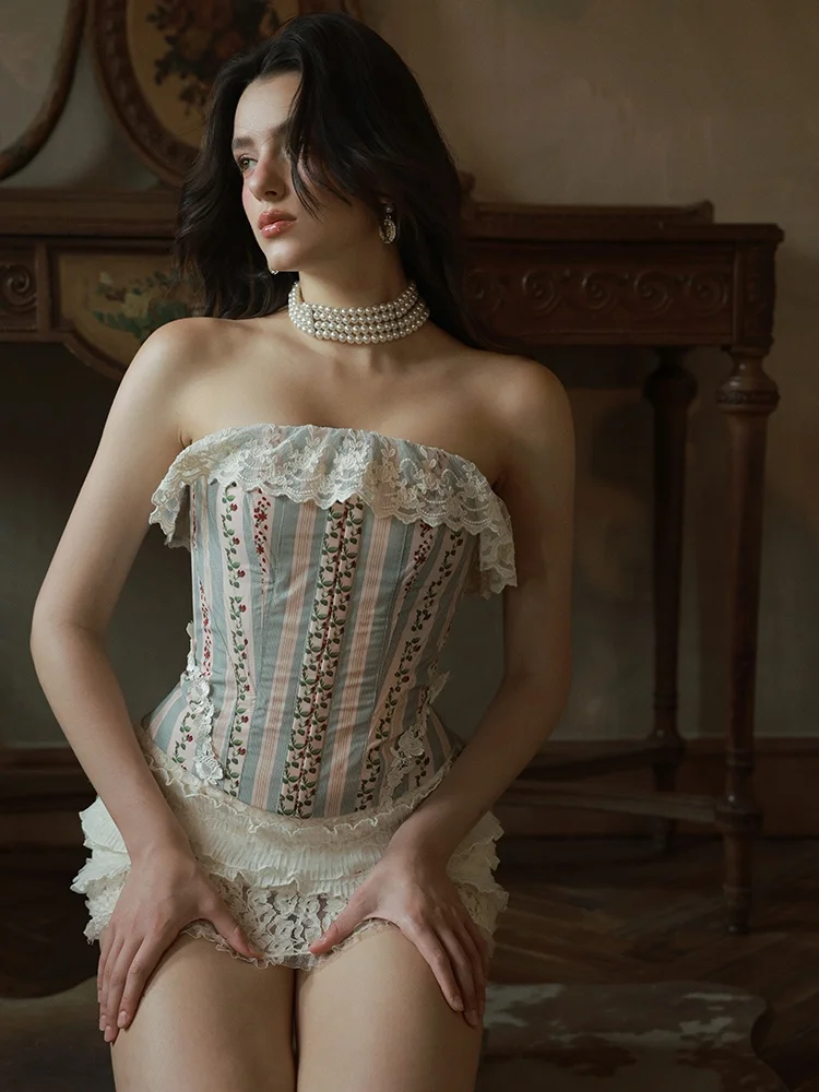 XiaoLi Evening Garden Sweet And Spicy Sle Lace Trim Crop Top Women's Slim Fit Design Pure Desire Pure Color Top
XiaoLi Evening Garden Sweet And Spicy Sle Lace Trim Crop Top Women's Slim Fit Design Pure Desire Pure Color Top