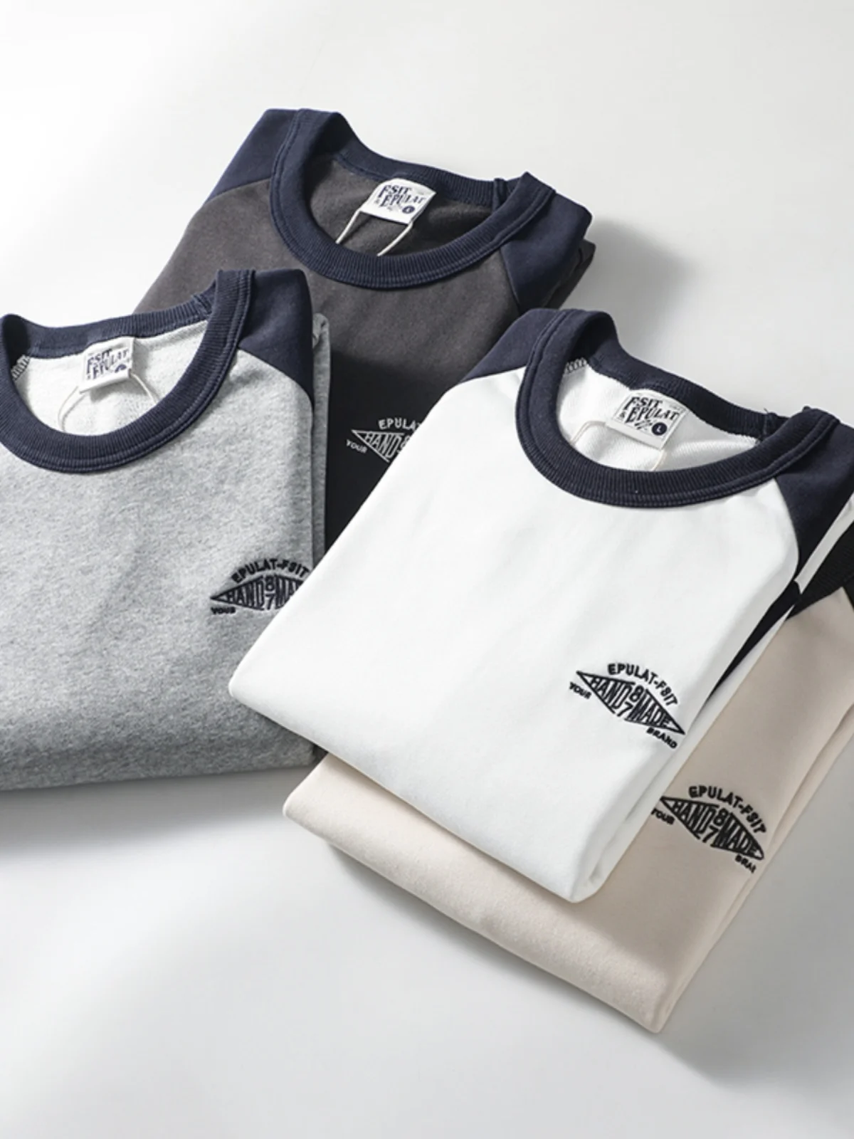 Модный хлопковый свитшот с вышивкой и цветными вставками, с круглым вырезом и декоративными вставками на плечах, мужской, осенний, новая модная коллекция, мягкий хлопковый худи
Модный хлопковый свитшот с вышивкой и цветными вставками, с круглым вырезом и декоративными вставками на плечах, мужской, осенний, новая модная коллекция, мягкий хлопковый худи