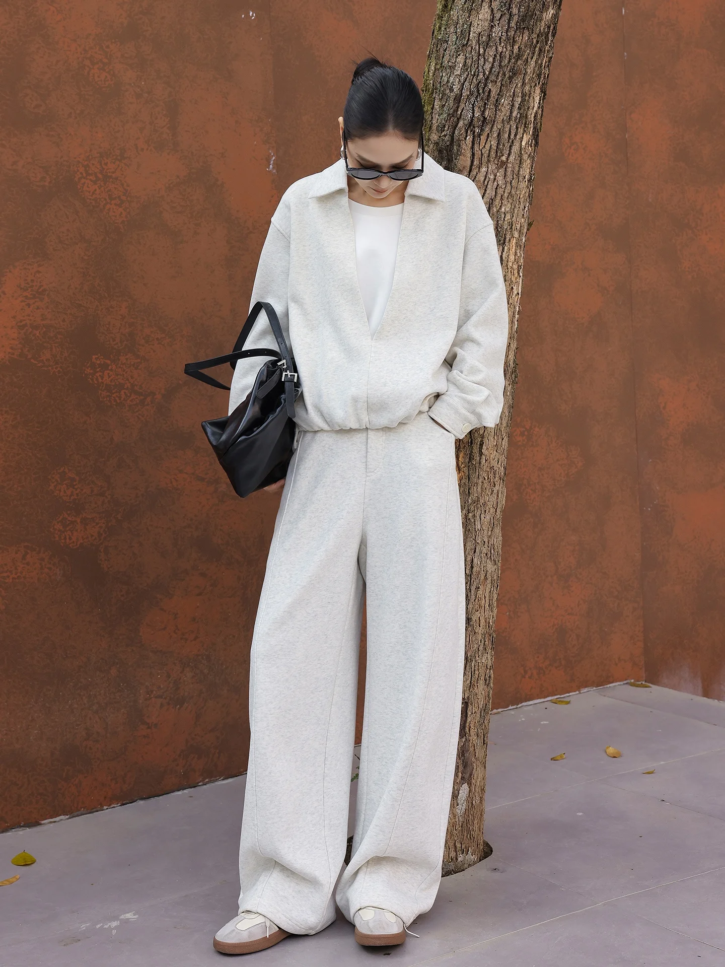 JWUNIQUE Grey Deep V Sweater Pants Set Women's Minimalist Style Long Sleeve Crew Neck Two-Piece Suit Winter Fashion Outfit
JWUNIQUE Grey Deep V Sweater Pants Set Women's Minimalist Style Long Sleeve Crew Neck Two-Piece Suit Winter Fashion Outfit